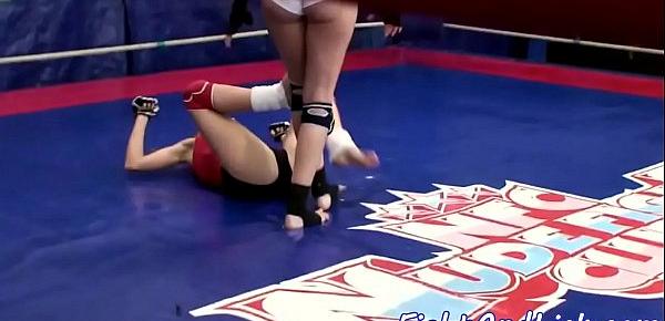  Faketit wrestling babe gets pussylicked